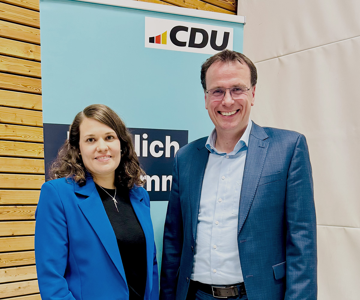 Im Landtagswahlkreis Offenburg wurde der amtierende Kultusstaatssekretär Volker Schebesta erneut nominiert. Anja Lux aus Offenburg ist Zweitkandidatin. Bild: Karoline Wehrhausen.